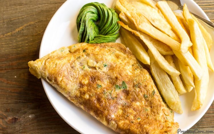 FRIED POTATOES AND EGGS BREAKFAST RECIPE (+VIDEO!) | Precious Core