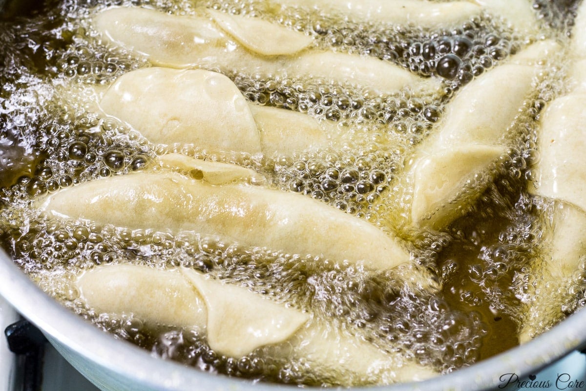 cameroon fish rolls frying