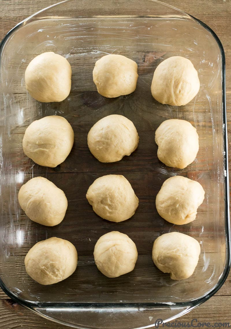 Balls o Dinner Rolls