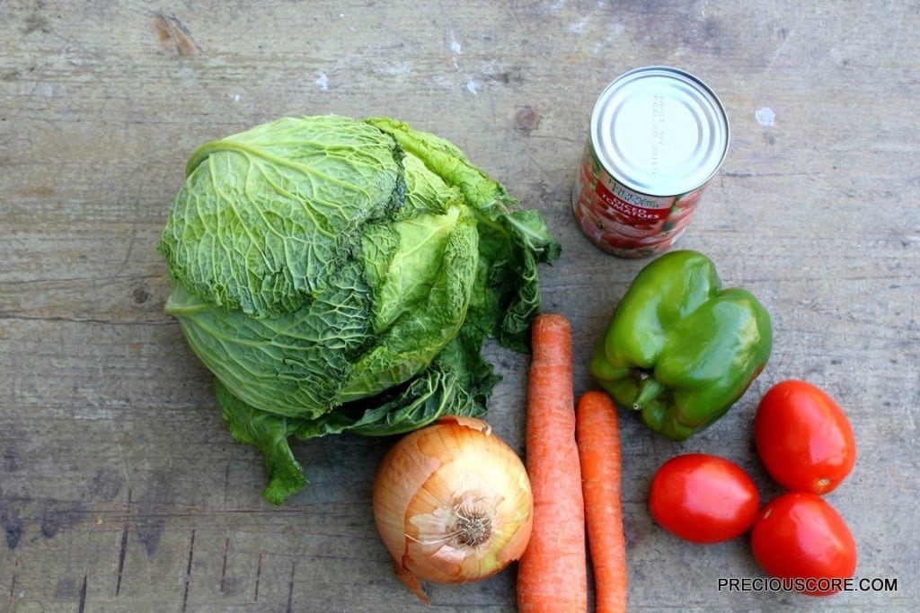 stewed-cabbage-ingredients