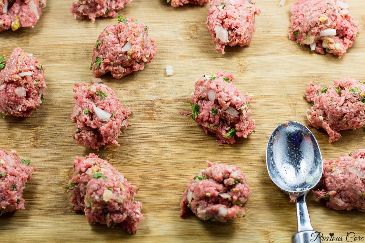 using ice cream scoop for meatballs