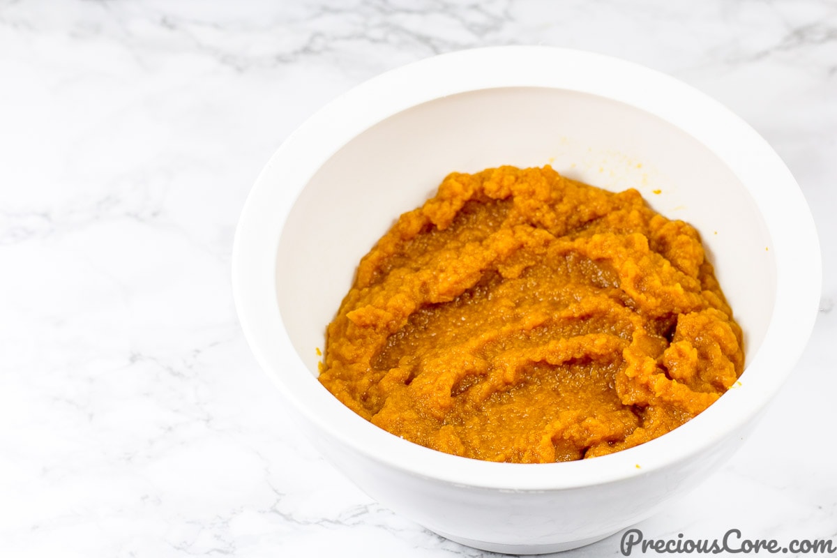 Canned Pumpkin for Pumpkin Cake with Cream Cheese Frosting