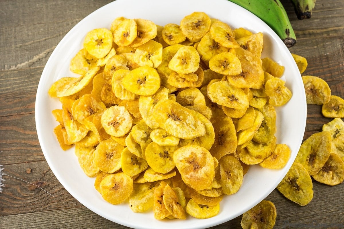 HOMEMADE PLANTAIN CHIPS