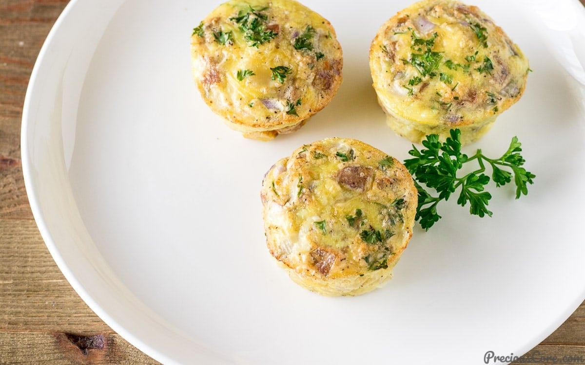 EGG MUFFIN CUPS WITH POTATO AND SAUSAGE | Precious Core