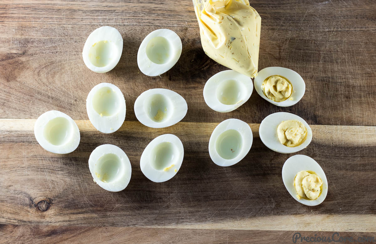 Piping filling into yolk cavity