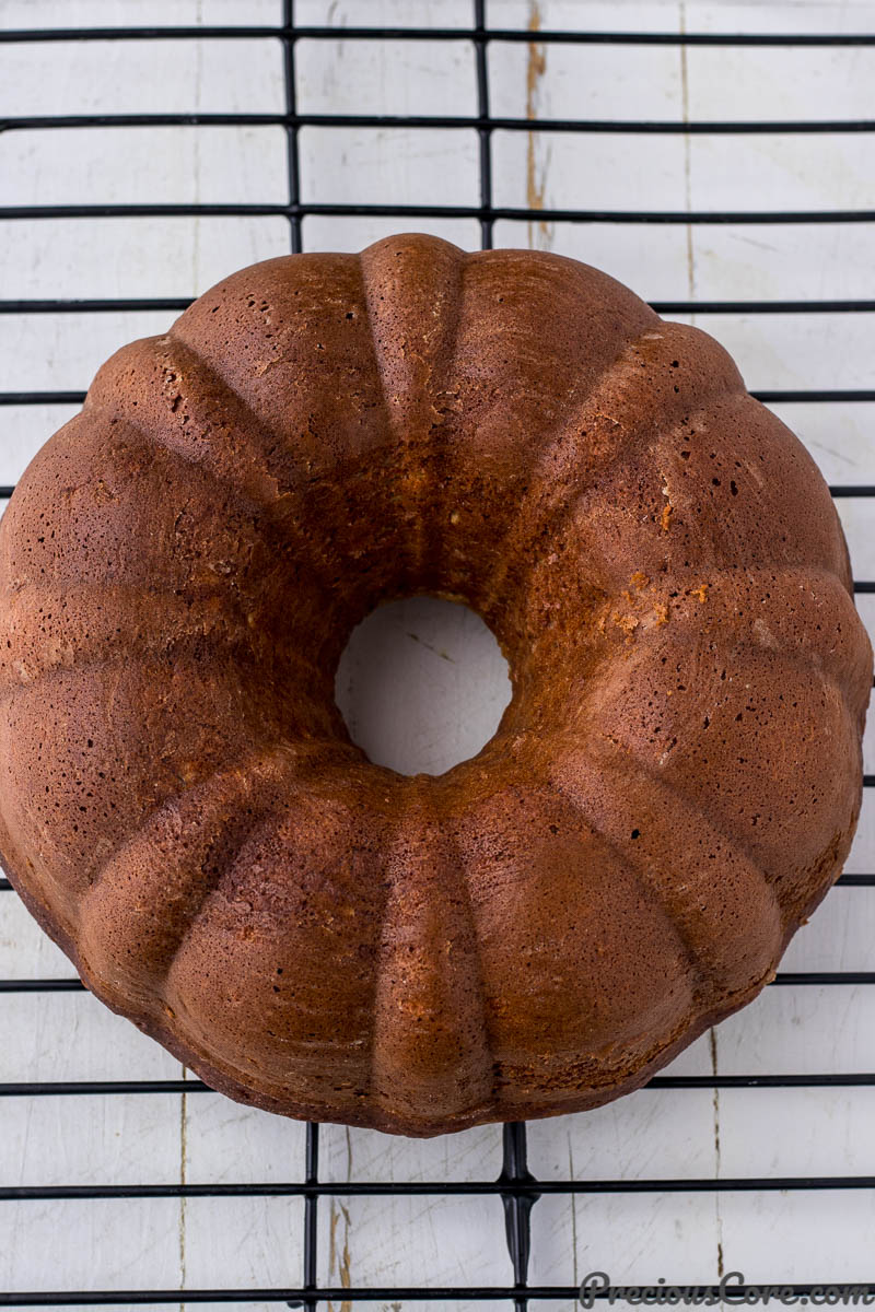 Cake in a bundt pan