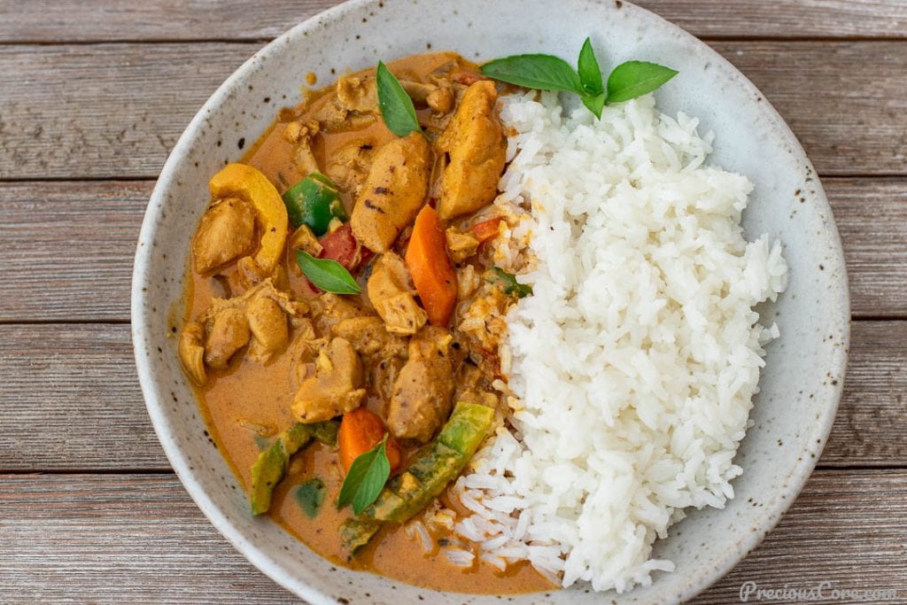 Rice and chicken curry in a bowl