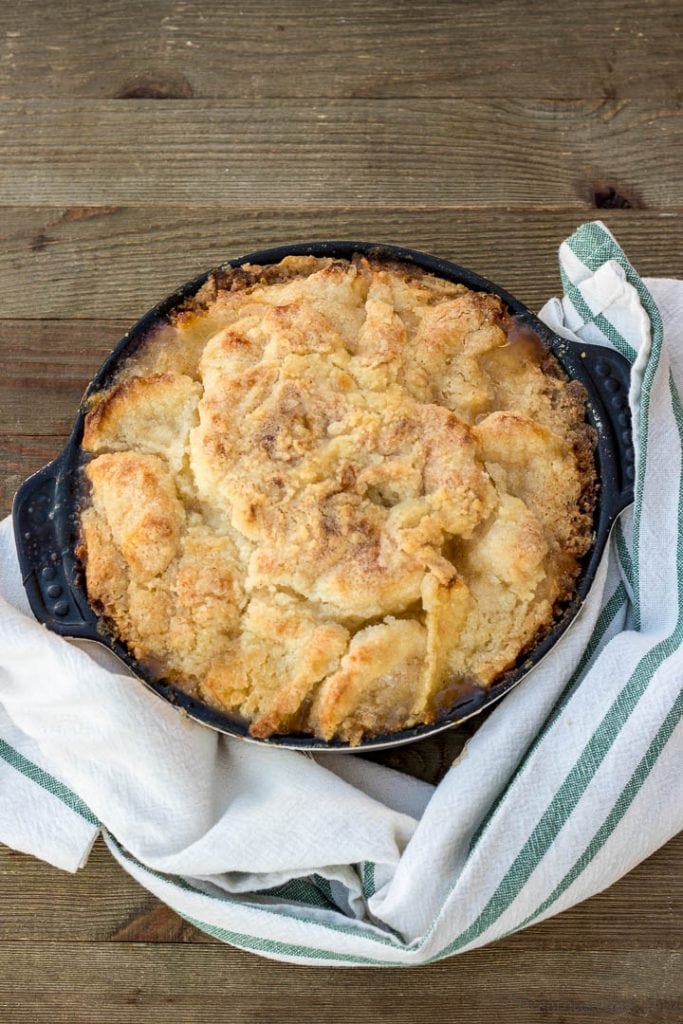 Rustic apple pie