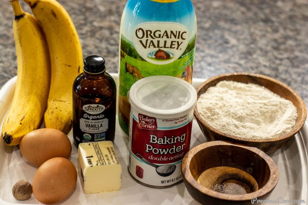 Photo of ingredients for banana pancakes