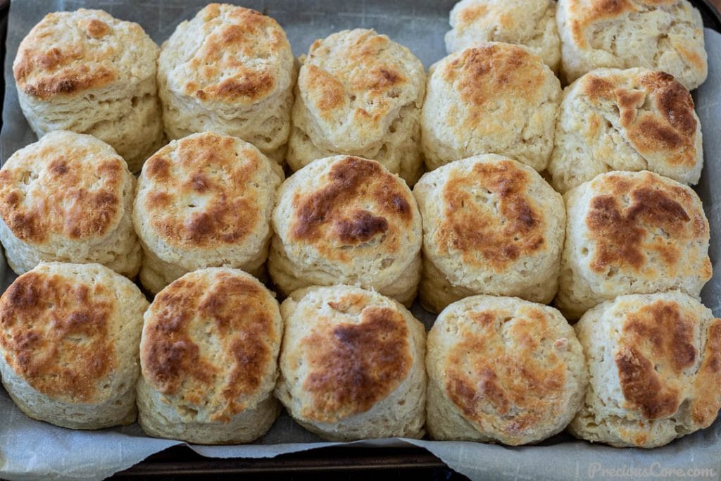 Baked biscuits on a baking sheet