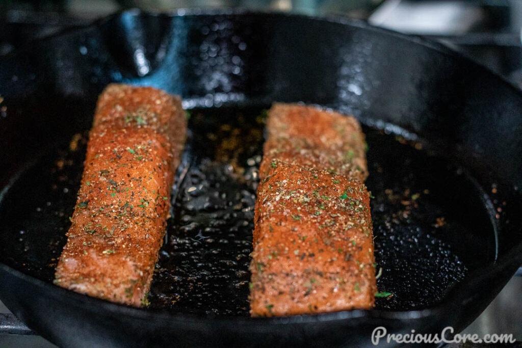 Salmon fillets cast iron skillet