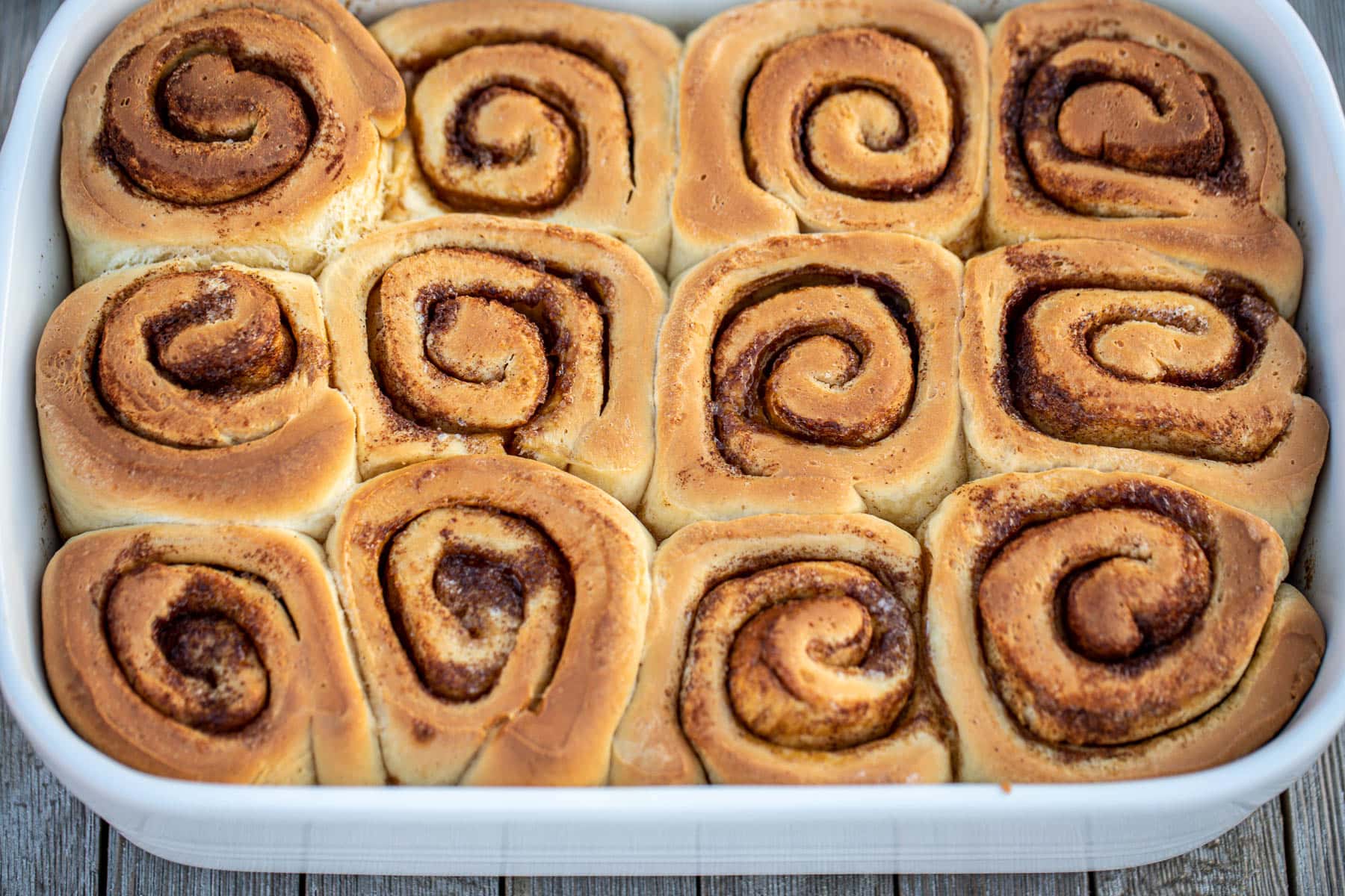 Landscape picture of baked cinnamon rolls