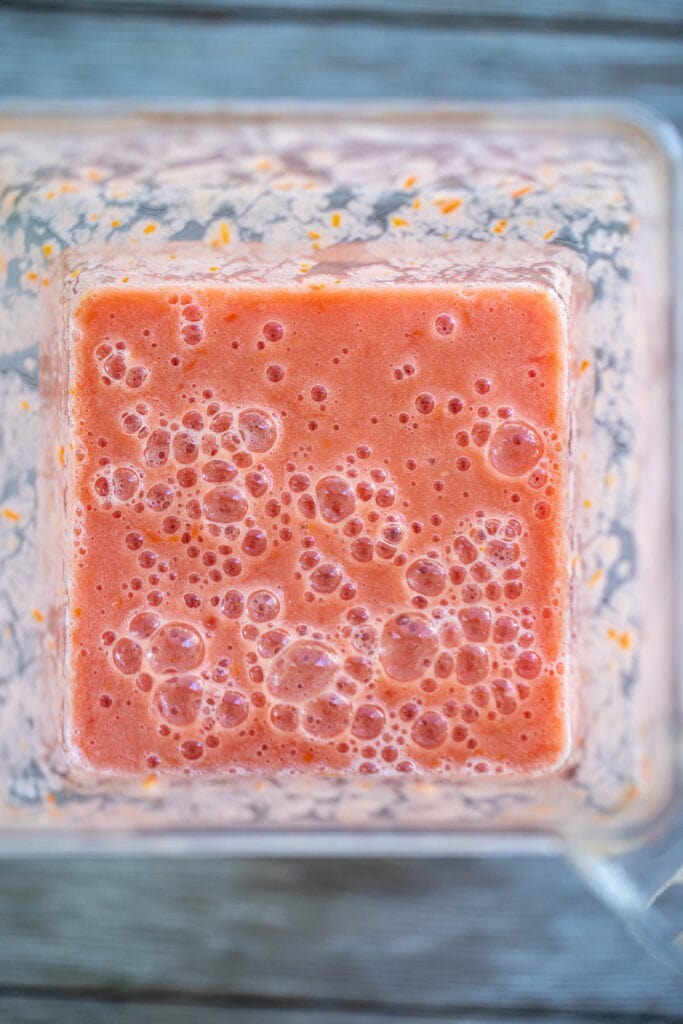 Tomato puree in blender