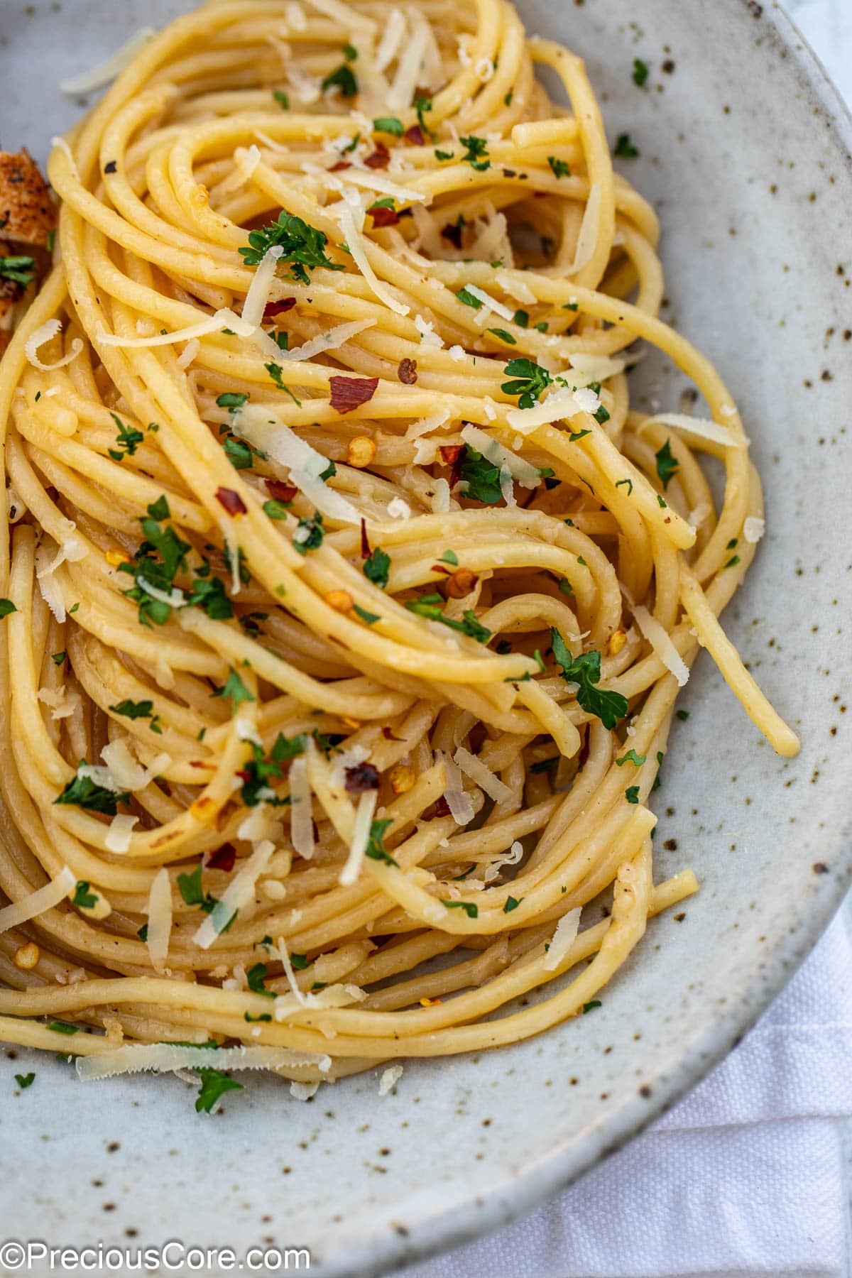 Garlic Butter Pasta in a pasta bowl.