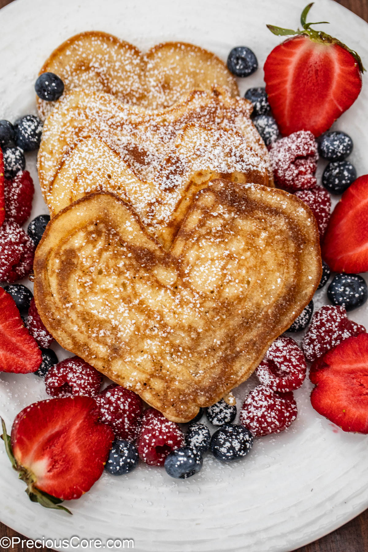 Pancakes in heart shape.