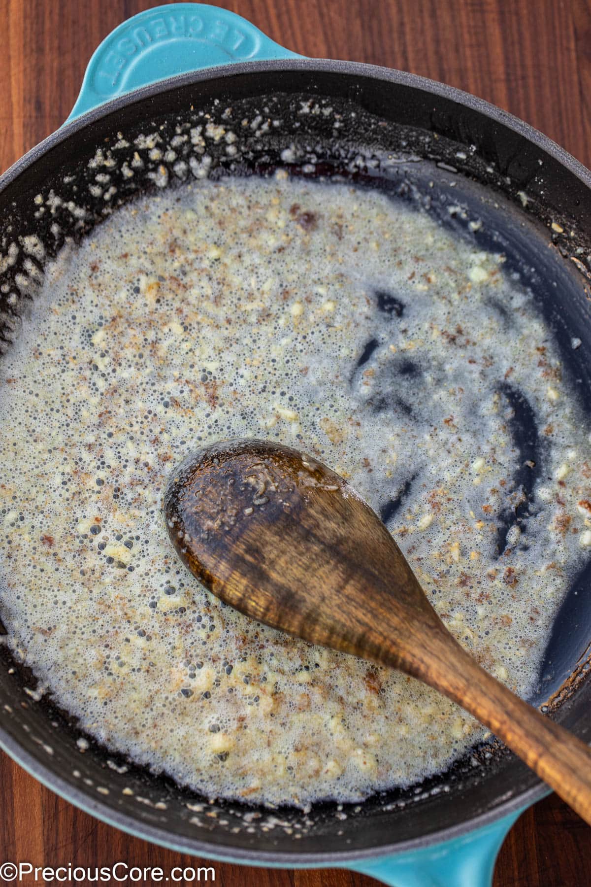 Garlic, butter, and flour in pan.