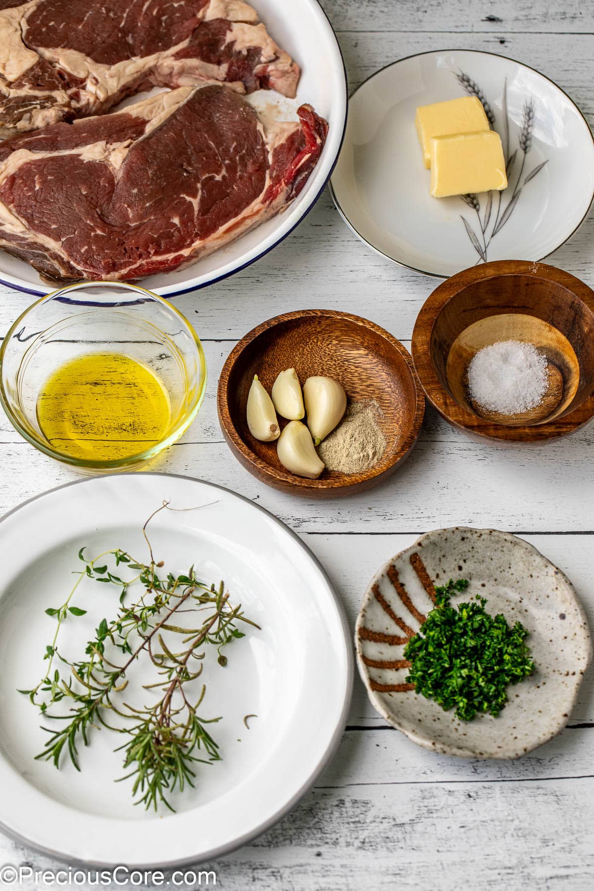 Ingredients for pan seared steak.